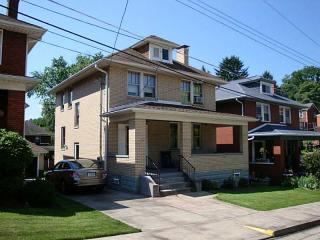 4 Geneva St, Pittsburgh, PA 15223-1840