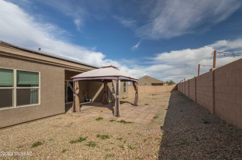 7441 Calle Aragon, Tucson AZ  85756 exterior