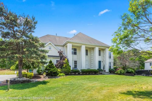 9 Greenwich Dr, Jackson Twp, NJ 08527-4878