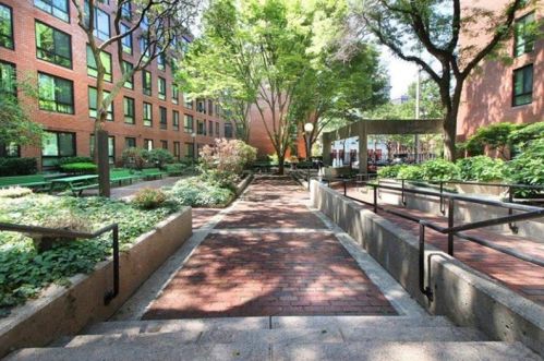 145 Commercial St, Boston MA  02109 exterior