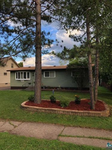 4530 Oakley St, Duluth MN 55804-1326 exterior