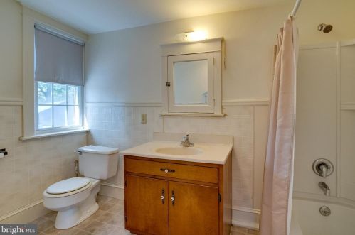 10 Grandview Ave, Lancaster PA 17603-6671 exterior