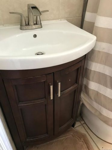 2922 Barnes Ave, Bronx NY 10467-8519 exterior