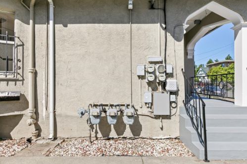 1536 Harmon St, Berkeley CA 94703-2620 exterior