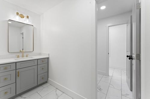 248 Holderness St, Atlanta GA  30314-3013 exterior