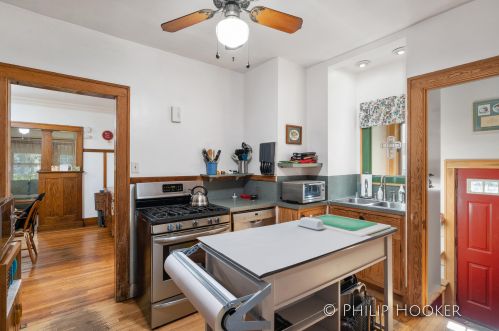 942 Innes St, Grand Rapids MI 49503-3519 exterior