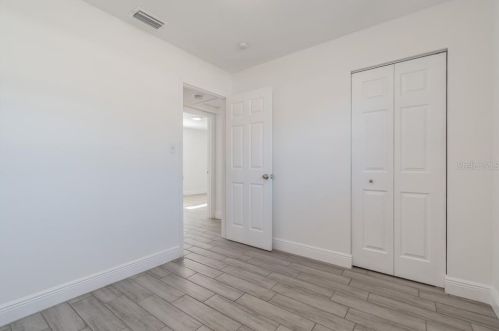 4722 Bay Ave, Tampa FL 33616-1070 exterior