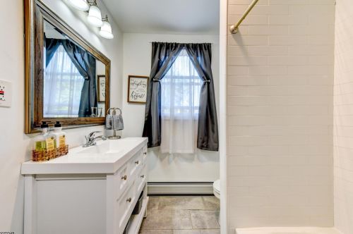 193 Totowa Ave, Paterson NJ 07502-2043 exterior