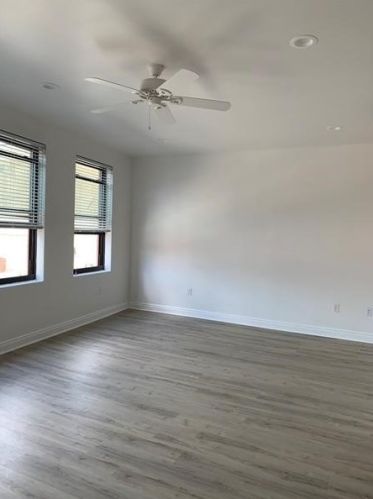 218 Highland Ave, Pittsburgh PA  15229-1717 exterior