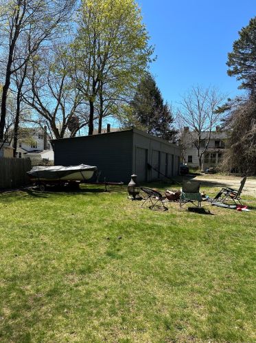 64 Connecticut Ml Ave, Killingly CT 06239-1601 exterior