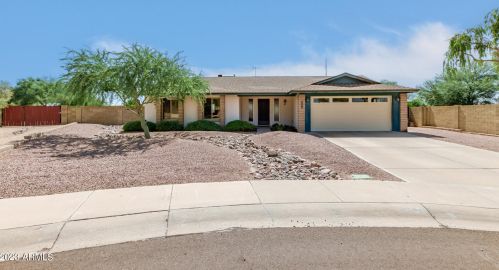 15808 8th Pl, Phoenix, AZ 85022-3104