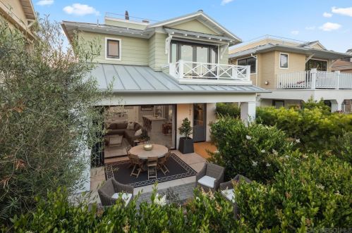 712 Ave, San Diego CA 92118-1716 exterior