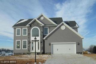 1115 Pearl Dr, Hanover PA  17331-8693 exterior