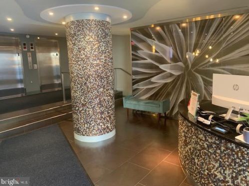 1718 P St, Washington DC  20036-1304 exterior