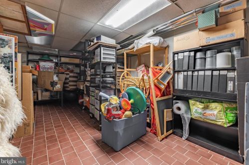 526 Girard Ave, Philadelphia PA 19130-1617 exterior