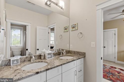 4815 15 St, Arlington VA 22205-2620 exterior