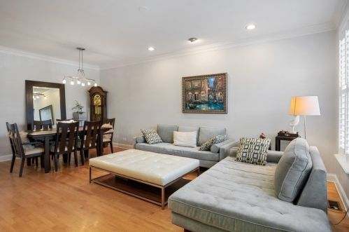 253 Goethe St, Chicago IL 60610-1803 exterior