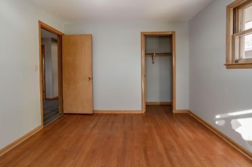 1336 87 St, Milwaukee WI 53214-4358 exterior