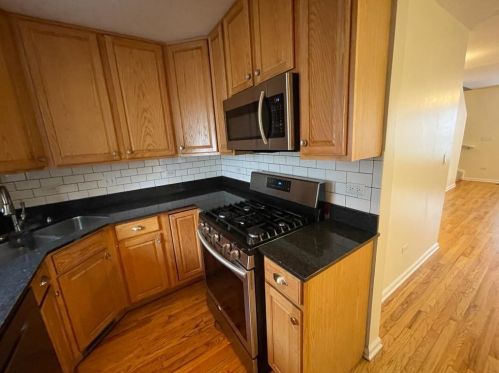 4859 Pulaski Rd, Chicago IL 60629-4121 exterior