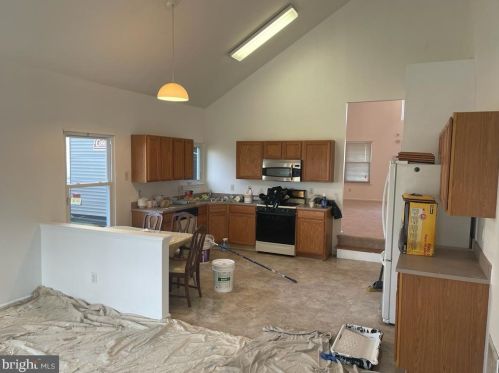 22 Bentwood Dr, Mount Holly, NJ 08060-5640