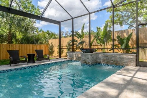 305 Hanna Ave, Tampa FL  33604-6633 exterior