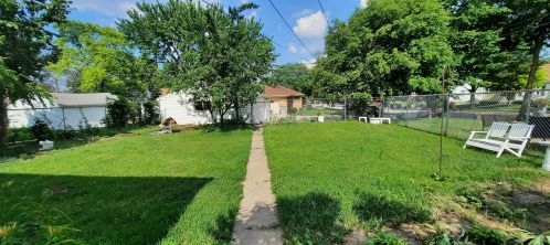 3918 70th St, Milwaukee WI  53220-2412 exterior