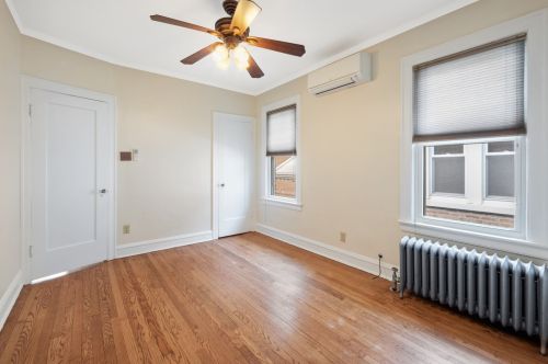 8013 Blackstone Ave, Chicago IL 60619-4614 exterior