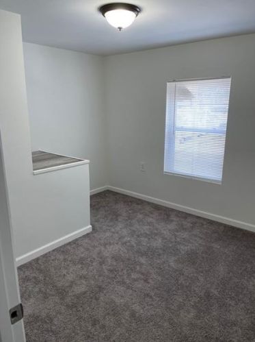 484 Randolph St, Meadville PA 16335-2225 exterior