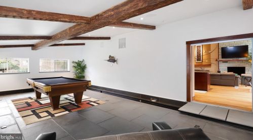 4512 Dolphin Ln, Alexandria VA 22309-3110 exterior