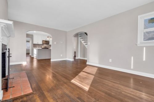 25 Morgan Ln, Bridgewater NJ 08807-3007 exterior