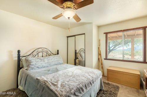 50608 33rd Ave, Phoenix AZ 85041-6330 exterior