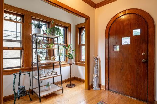 2524 Lefeber Ave, Milwaukee WI 53213-1222 exterior