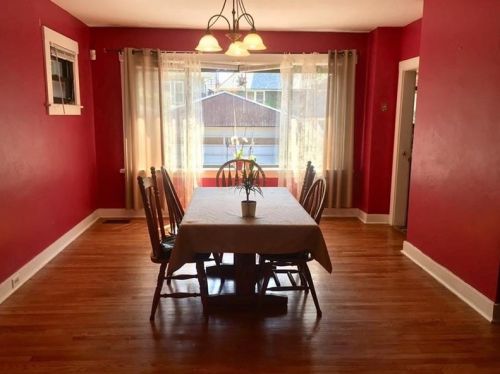 5852 Phillips Ave, Pittsburgh PA  15217-2120 exterior