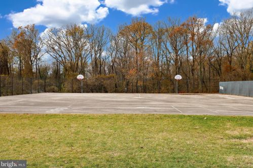 486 Mainview Ct, Glen Burnie MD 21061-6119 exterior