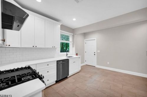 107 Lincoln St, Montclair NJ 07042-4432 exterior