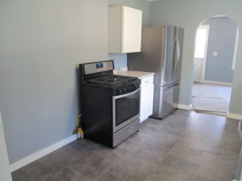 5289 Keyes Dr, Kalamazoo MI  49004-2613 exterior