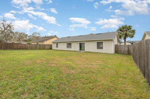 813 Cloyd Dairy Loop, Orlando FL  32825-7302 exterior