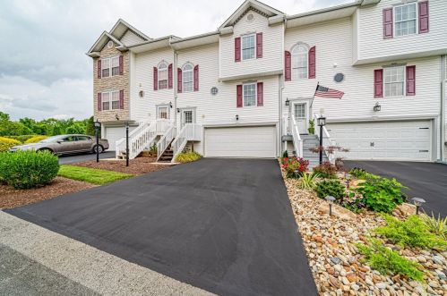 133 Mnr Vw Dr, Manor PA 15665-9734 exterior