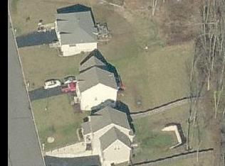 1904 Glen Eagles Dr, Pottstown PA  19464-2575 exterior