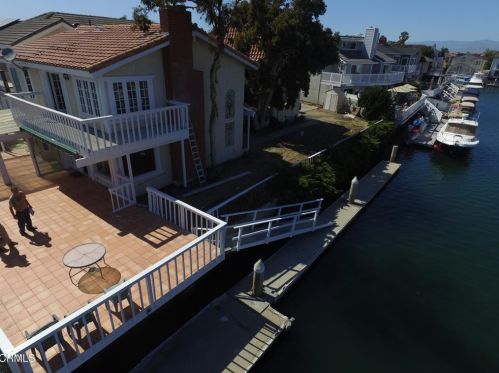 2130 Peninsula Rd, Oxnard, CA 93035-2918