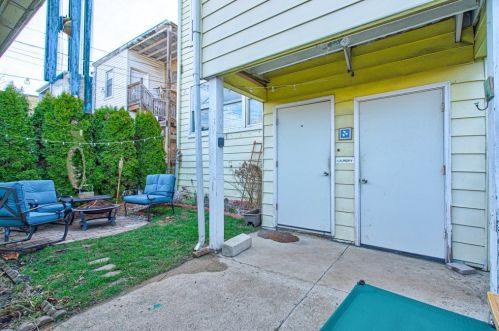 4937 Monticello Ave, Chicago IL 60647-1132 exterior