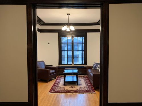 415 Surf St, Chicago IL 60657-6106 exterior