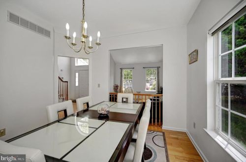 99 York Dr, Princeton NJ 08540-7946 exterior