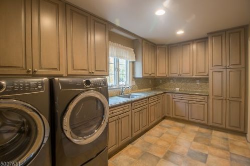 192 James St, Morristown NJ 07960-6410 exterior