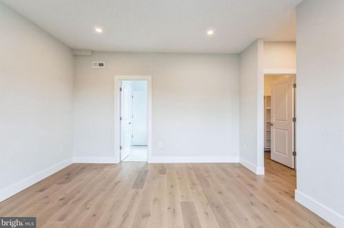 1840 Leithgow St, Philadelphia PA 19123-1430 exterior