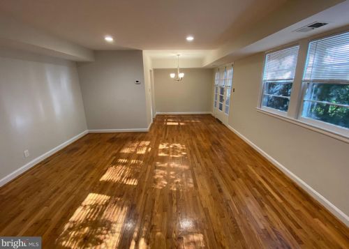 8553 Geren Rd, Silver Spring MD  20901-4322 exterior