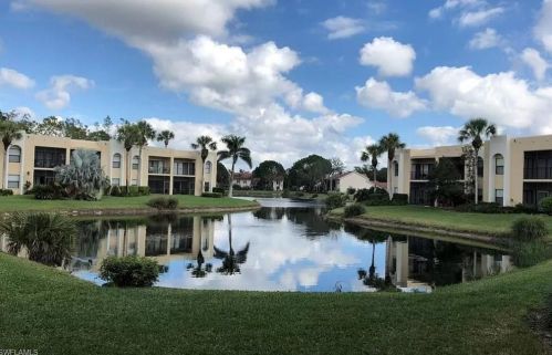 3324 Olympic Dr, Naples, FL 34105-6661