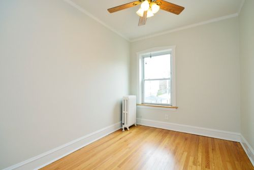 6211 Greenview Ave, Chicago IL  60660-1822 exterior