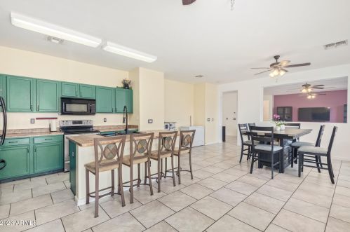 2541 Alta Vista Rd, Phoenix AZ  85041-5331 exterior