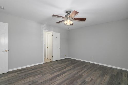 1046 Cedargate Dr, Saint Louis MO exterior